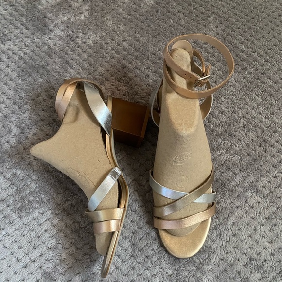 Steve Madden's Reagan city sandals - Picture 6 of 11